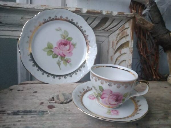 Mitterteich Bavaria Vintage Porzellan Sammelgedeck Sammeltasse Tasse Untertasse Untertasse weiss Rosen Gold boheme Landhaus