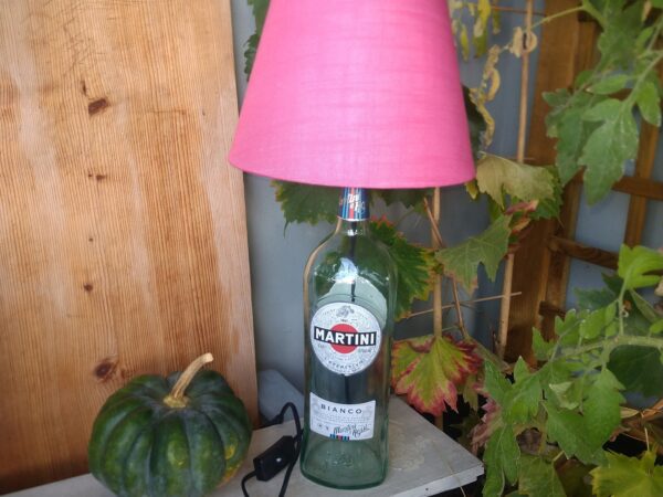 Nachttischlampe aus Martini bianco Flasche 1,5l Shabby Chic Flaschenlampe Lampe Tischlampe Nachtlampe – Bild 6