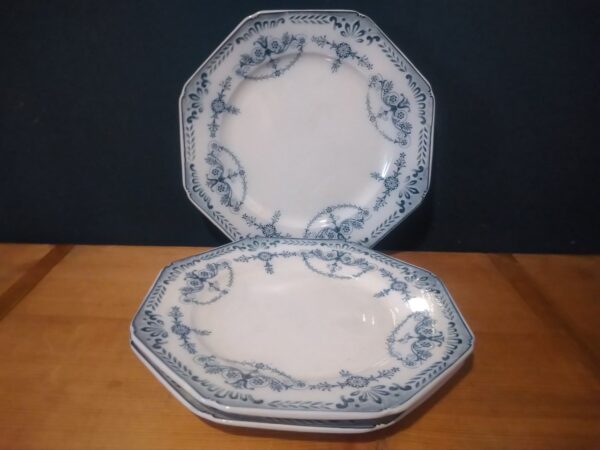 VILLEROY und BOCH V&B 3x antike flache Teller Design EMPIRE um 1920 ca 24,5cm Durchmesser Essteller Platzteller Keramik weiß blau Muster