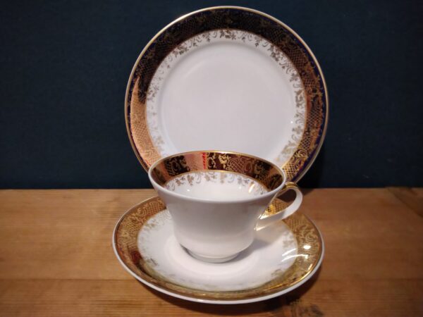 VEB Porzellanwerk Weimar Porzellan Sammelgedeck Tasse Untere Kuchenteller shabby chic Geschirr Gold made in GDR – Bild 3