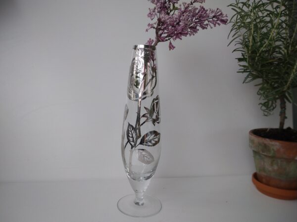 Antike Jugendstil Vase aus Kristall Glas mit Silber Rosen Overlay seltene Tischvase Shabby Chic romantisch