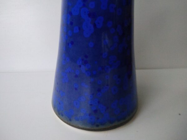 Peter Delius Vase aus Keramik handgetöpfert Tischvase blaue kristalline Glasur Studiokeramik DesignerVase 60er Jahrgang selten – Bild 9