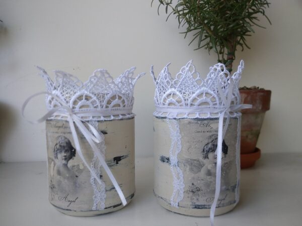 Romantische Windlichter im Vintage-Stil – Handverzierte Marmeladengläser mit nostalgischen Engelmotiven - Shabby Chic