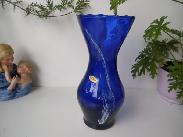 Vintage blaue Vase in Handarbeit aus Glas gefertigt Blumenvase Tischvase Glasvase – Bild 5