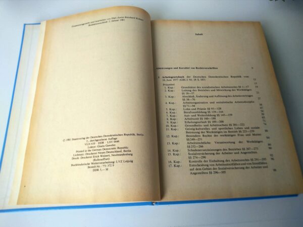 Arbeitsgesetzbuch und andere ausgewählte Rechtsvorschriften : Textausg. mit Anmerkungen und Sachregister / hrs… 1981 DDR-Zeiten – Bild 4
