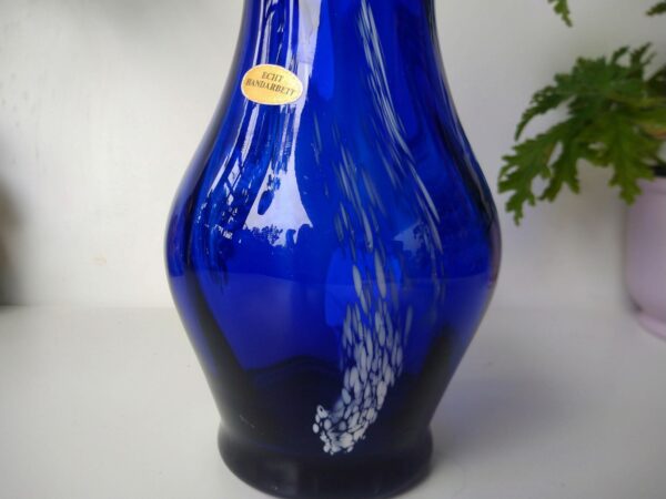 Vintage blaue Vase in Handarbeit aus Glas gefertigt Blumenvase Tischvase Glasvase – Bild 6