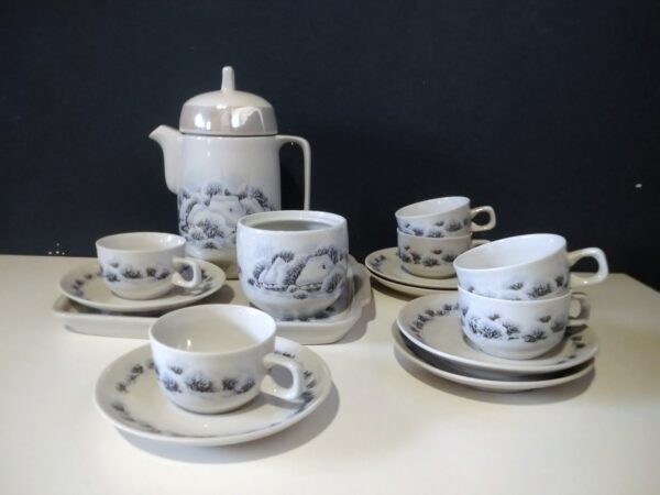 Vintage Kleine Mokka Service Kanne bzw Karaffe + 6 Tassen + Zuckerdose aus Porzellan Weihnachten Winter – Bild 2