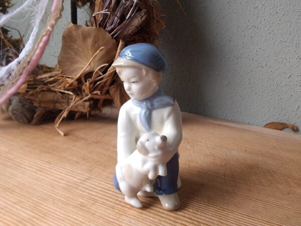 Wagner und Apel Porzellanfigur Junge mit Schwein aus DDR-Zeiten Thüringer Porzellan Figurine – Bild 7