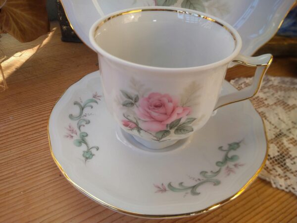 SCHIRNDING Porzellan Sammelgedeck Rosendekor Sammeltasse 70er Jahrgang Tasse Untertasse Kuchenteller shabby chic – Bild 5