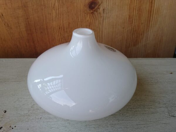 Kleine weiße Vase aus Glas in Handarbeit Qualität Tischvase Shabby Chic – Bild 5