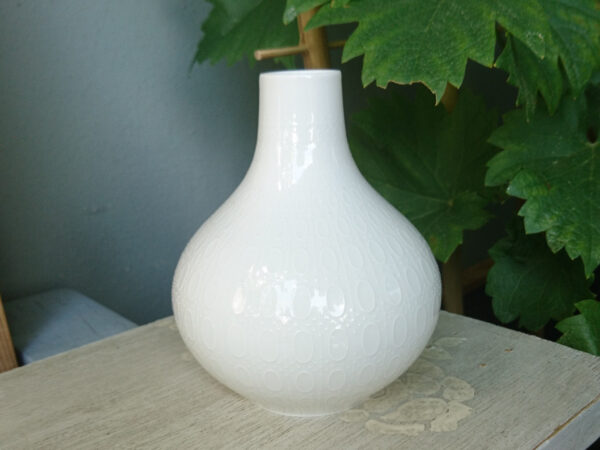 Rosenthal Kleine weiße Vase aus Porzellan Tischvase Shabby Chic – Bild 2