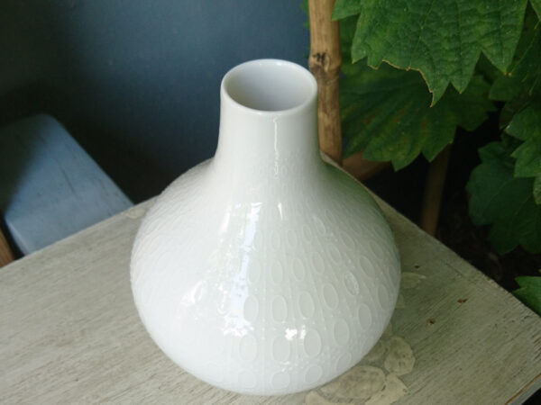 Rosenthal Kleine weiße Vase aus Porzellan Tischvase Shabby Chic – Bild 7