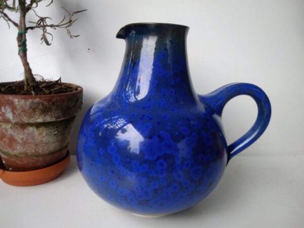 Peter Delius Vase aus Keramik handgetöpfert Tischvase Krug blaue kristalline Glasur Studiokeramik DesignerVase 60er Jahrgang selten – Bild 6