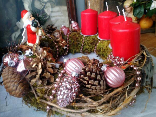 Adventskranz 35cm mit Glaskugeln Weihnachten mit Weihnachtsmann Tischkranz shabby chic Boheme Landhaus Kranz Advent romantisch