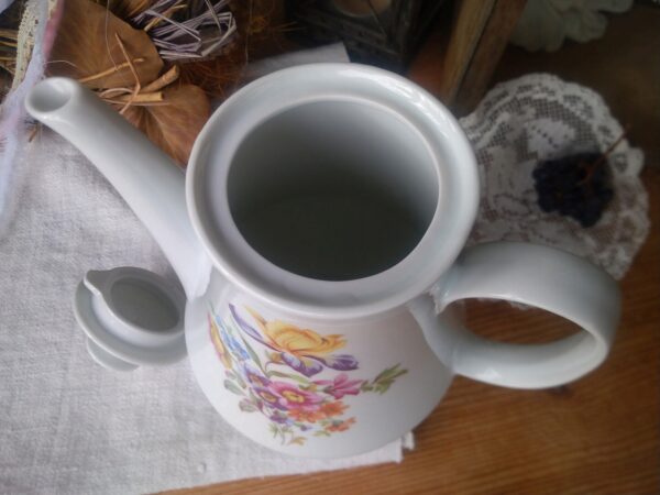 VEB CP Colditz Porzellan Kaffeekanne made in gdr retro Kanne weiss mit Blumen vintage Tischdeko – Bild 2