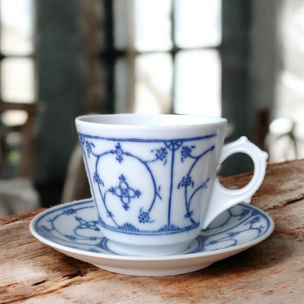 Jaeger & Co. Blue Saks Porzellan Kaffeetasse mit Untertasse