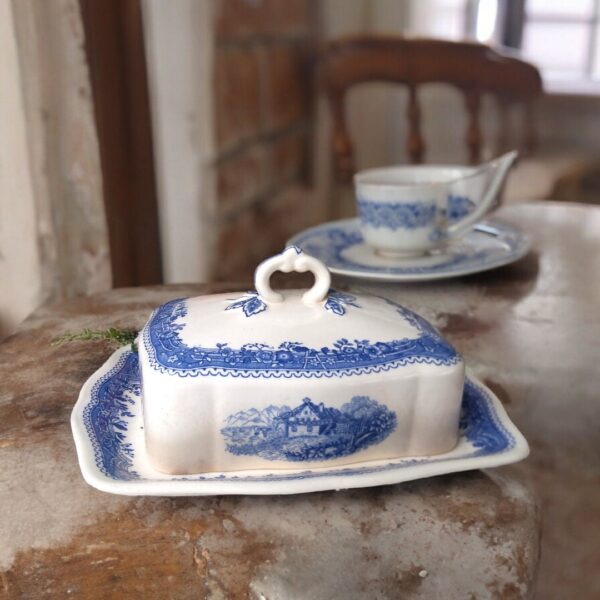 Villeroy und Boch V&B Design BURGENLAND blau Butterdose + Deckel Shabby Chic Landhaus faience Butterplatte