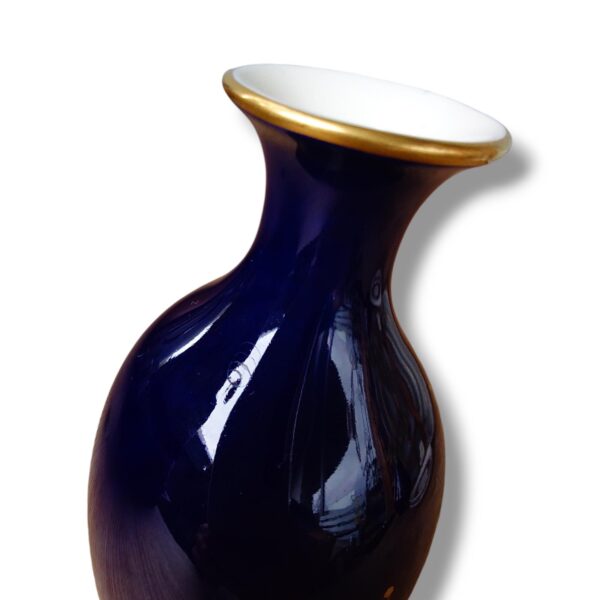 Elegante Mid-Century Volkstedt Vase aus echtem Kobalt mit handgemaltem Golddekor, 1950er DDR, zeitlose Schönheit – Bild 3