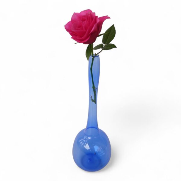 Elegante blaue Vintage-Glasvase aus Lauscha, handgefertigt mit 22 cm Höhe. Perfekt als Deko oder Blumenvase für einen stilvollen Wohnakzent – Bild 6