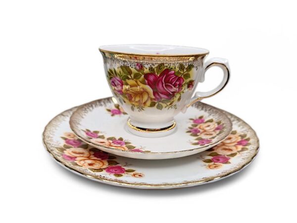 Blumige Vintage Sammeltasse von Winterling – Eleganz und Nostalgie für Ihre Kaffeetafel – Bild 5